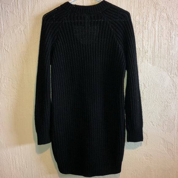 Black Sweater - Picture 1 of 3